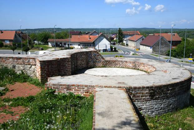 Veliko otkriće u Čazmi, ispod Gradskog muzeja nađeni ostaci biskupske utvrde iz 13. stoljeća