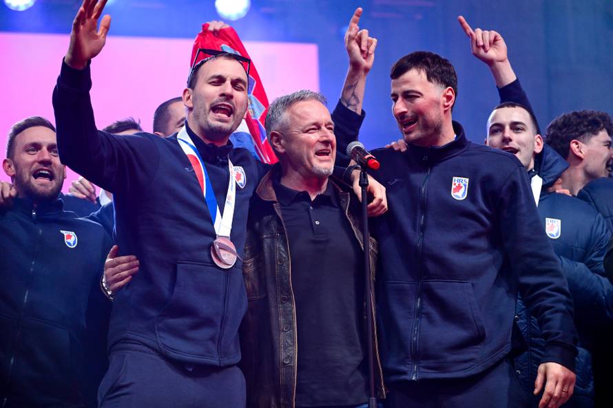 Zagreb: Marko Perković Thompson nastupio na svečanom dočeku hrvatske rukometne reprezentacije