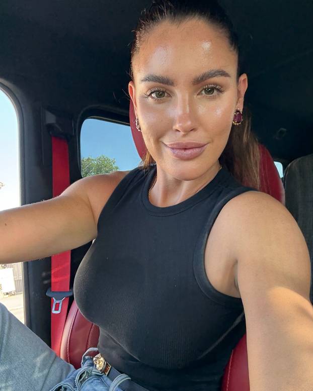 FOTO Bivša prvakinja otišla iz svog sporta i 'skočila' pred fotiće. I hvala joj na tome...