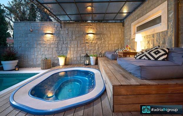 FOTO Ovu vilu iz Splita prodaju za 3 milijuna eura! Ali da biste je razgledali - morate učiniti ovo