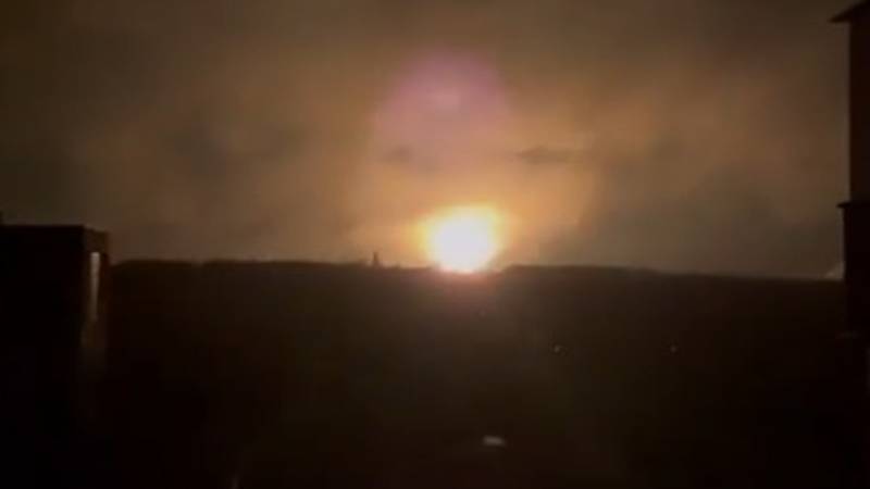 VIDEO Gori velika kemijska tvornica u Rusiji! Ukrajinci su ih u noći napali s dronovima