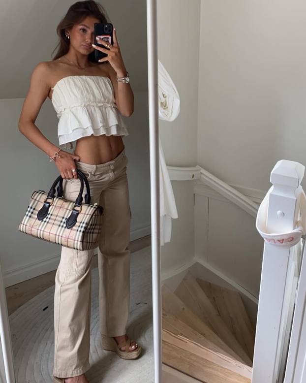 FOTO Šveđanka napravila vrući ljetni transfer. Alice spremna za avanturu na obali Mediterana