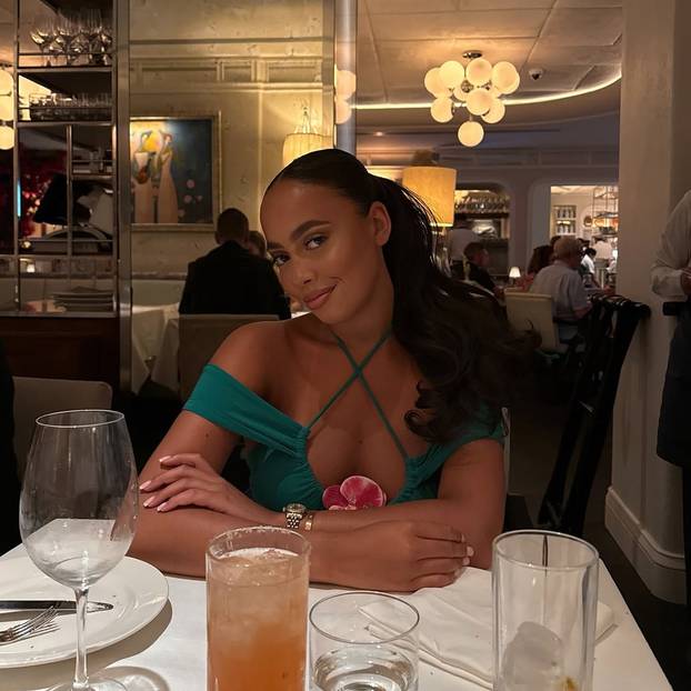 FOTO Ljepotica koja ljubi irskog junaka kvalifikacija za SP: 'Osjećam se kao u oblacima...'