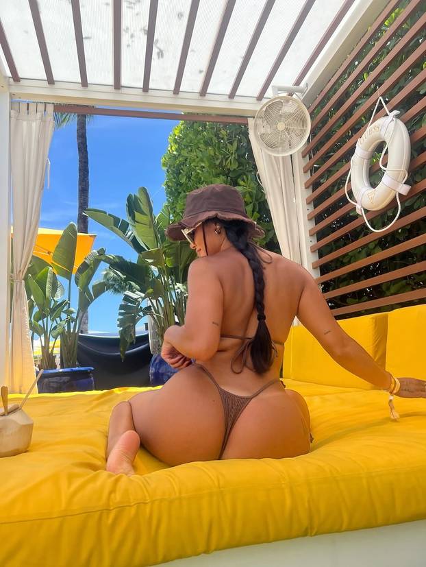 Ovih 10 instagramuša putuje i skakuće u bikinijima samo kako bi vam servirale ove fotke...