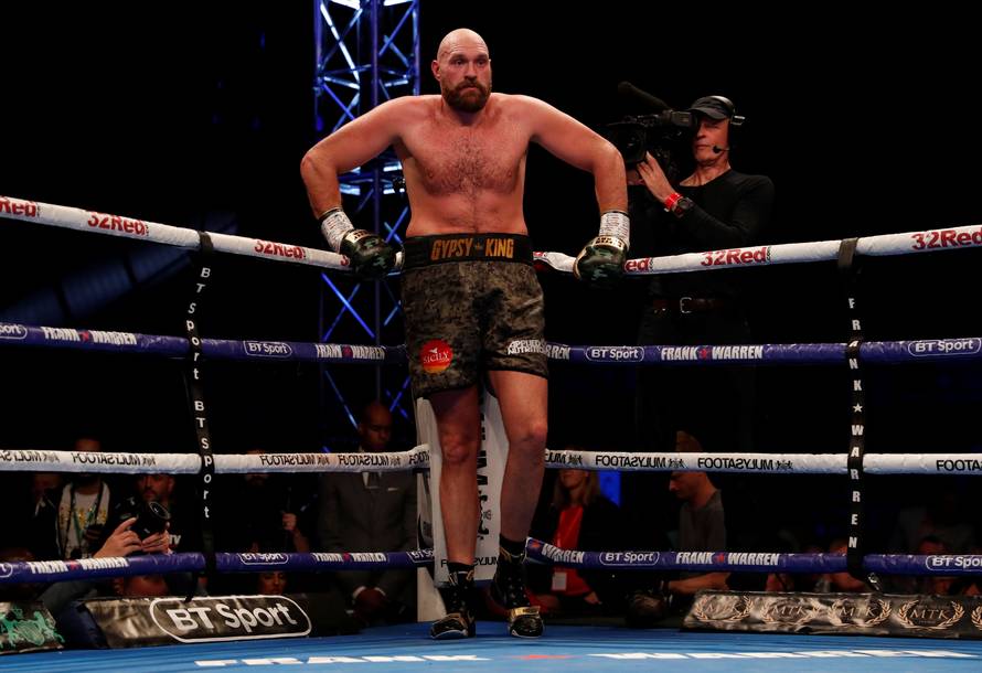 Tyson Fury v Francesco Pianeta