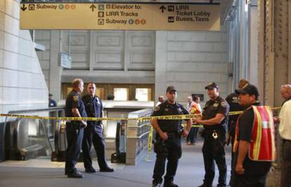 New York: Izbola je 7 ljudi na postaji podzemne željeznice 