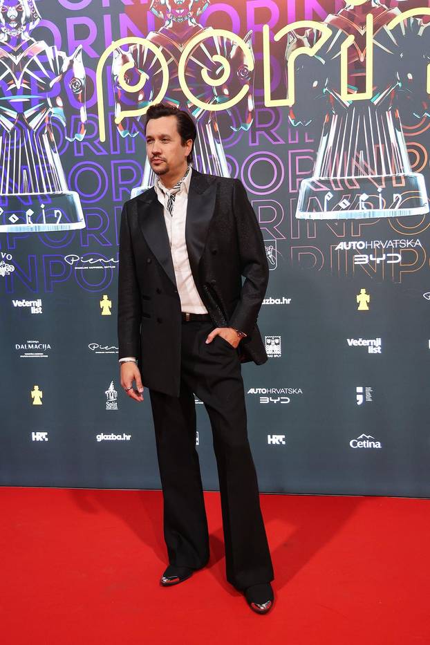 Split: Dolazak uzvanika na svečanu dodjelu 33. glazbene nagrade Porin