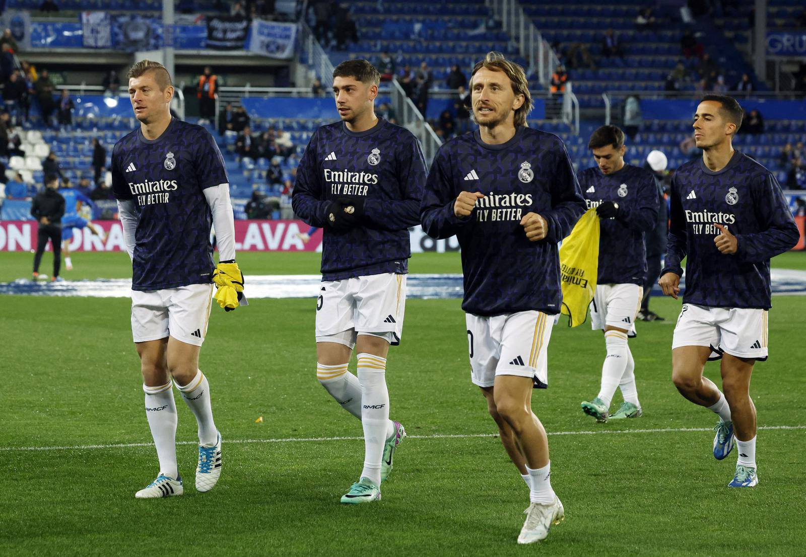 LaLiga - Deportivo Alaves v Real Madrid