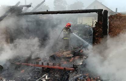 Užasne scene iz Ukrajine: Cijela obitelj vatrogasca poginula je u novom ruskom napadu dronova