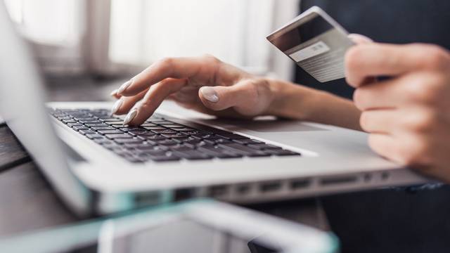 Bojite se online kupnje? Radije pripazite na elektroničke poruke