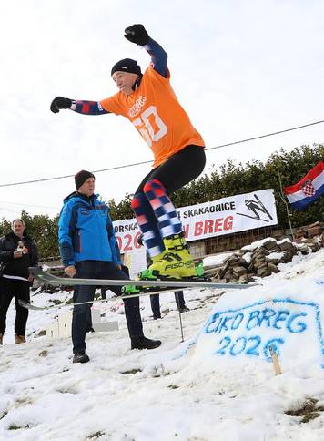 24SATA Zabok: Organizirano je natjecanje u skija&scaron;kim skokovima "Turneja 4 brega"