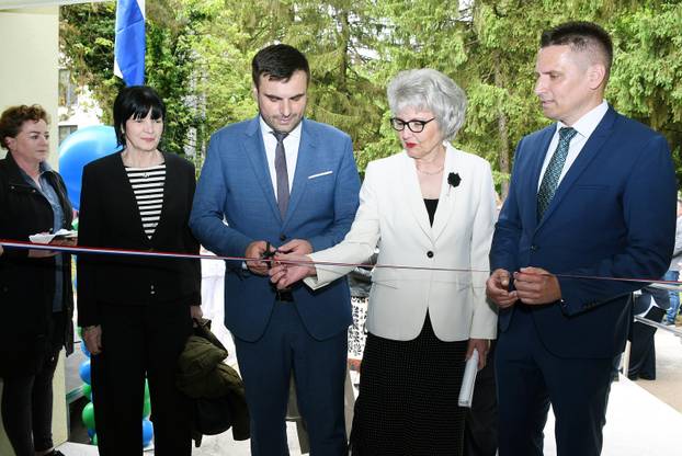 Sisak: Otvorenje uređene zgrade Doma zdravlja Sisačko-moslavačke županije