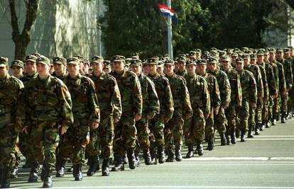 Čak je 56 žena spremno služiti Hrvatsku vojsku