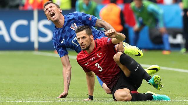 Pariz: UEFA EURO 2016., 1. kolo, skupina D, Turska - Hrvatska