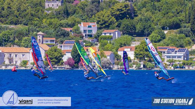 Sjajan start za Hrvatsku na IFCA Youth & Junior natjecanju u jedrenju na dasci u Vignju