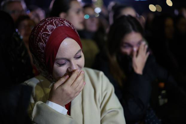 Suze i pjesma u Sarajevu u čast Halidu Bešliću 