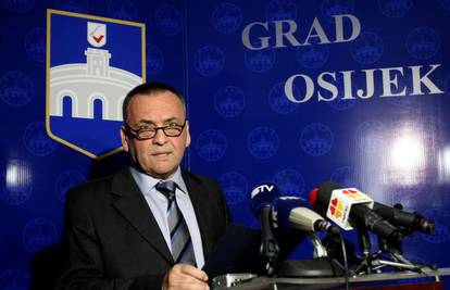 Vrkić: Ratni profiter Glavaš u Osijek dovodi bosanski kaos