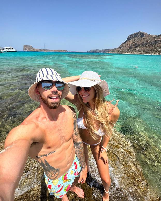 FOTO Argentinski košarkaš zbog ove Srpkinje promijenio je vjeru