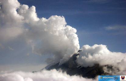 Evakuirano 3.500 ljudi nakon erupcije vulkana