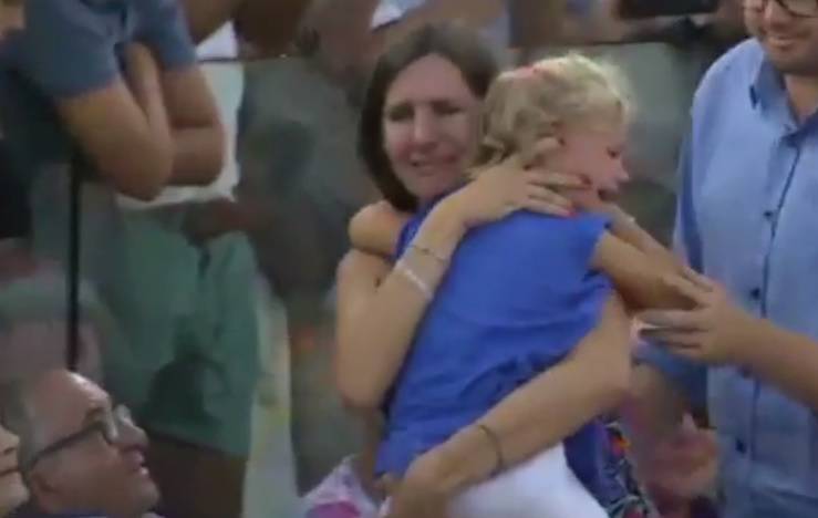 Drama na teniskom spektaklu: Stadion zaplakao s djevojčicom