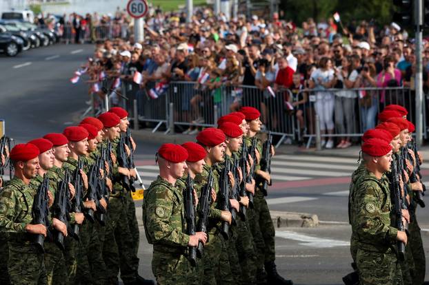 Zagreb: Svečani vojni mimohod u povodu 30 godina VRO Oluja