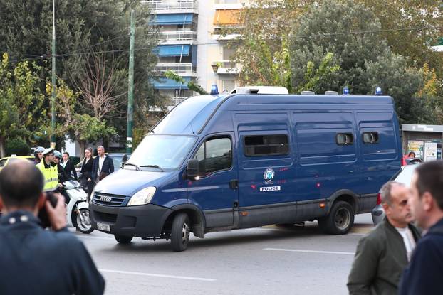 Atena: Prvi Boysi stigli na sud, specijalci i interventna na ulici