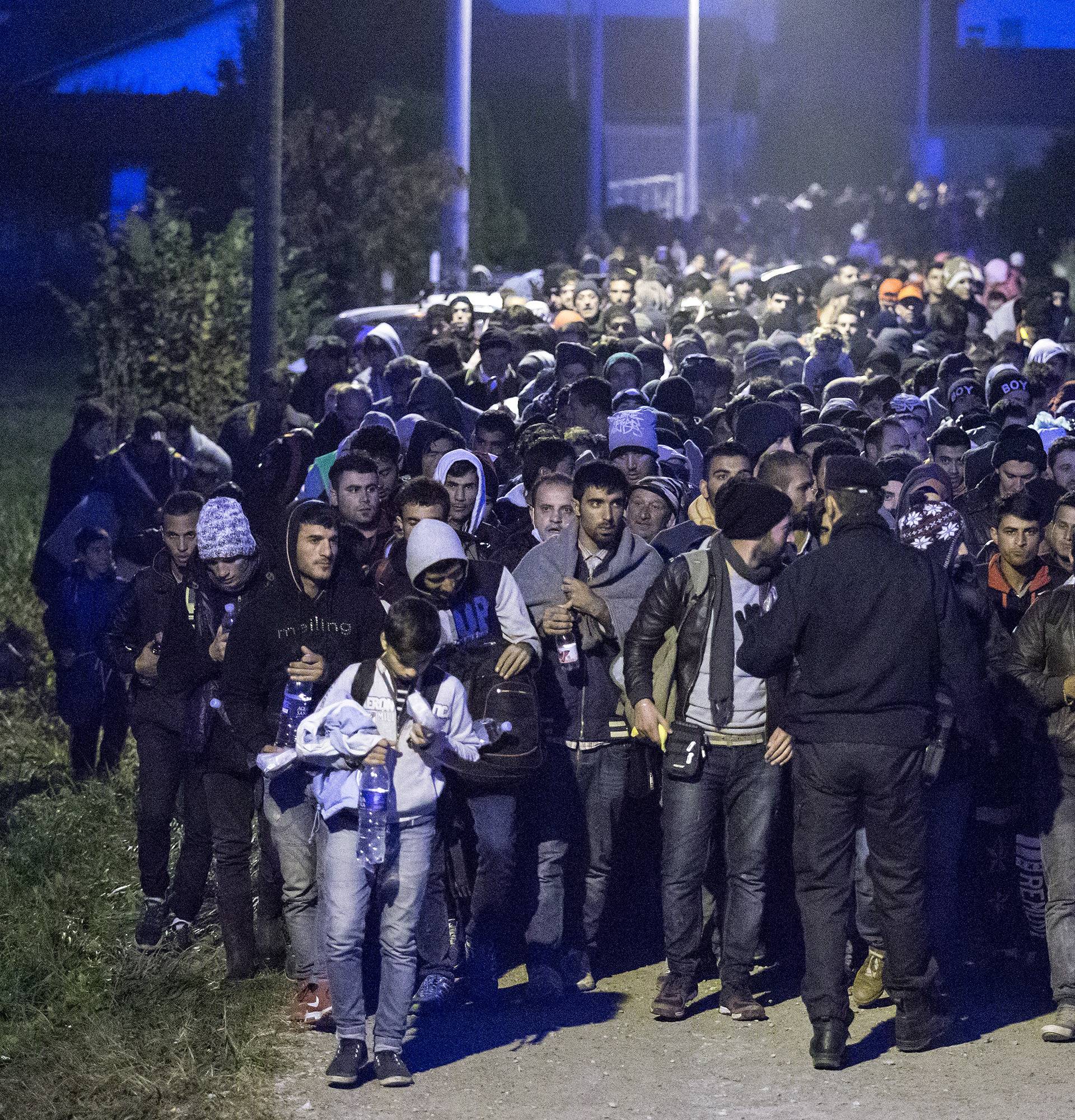 Na granicu u ispomoć šalju temeljne i prometne policajce?