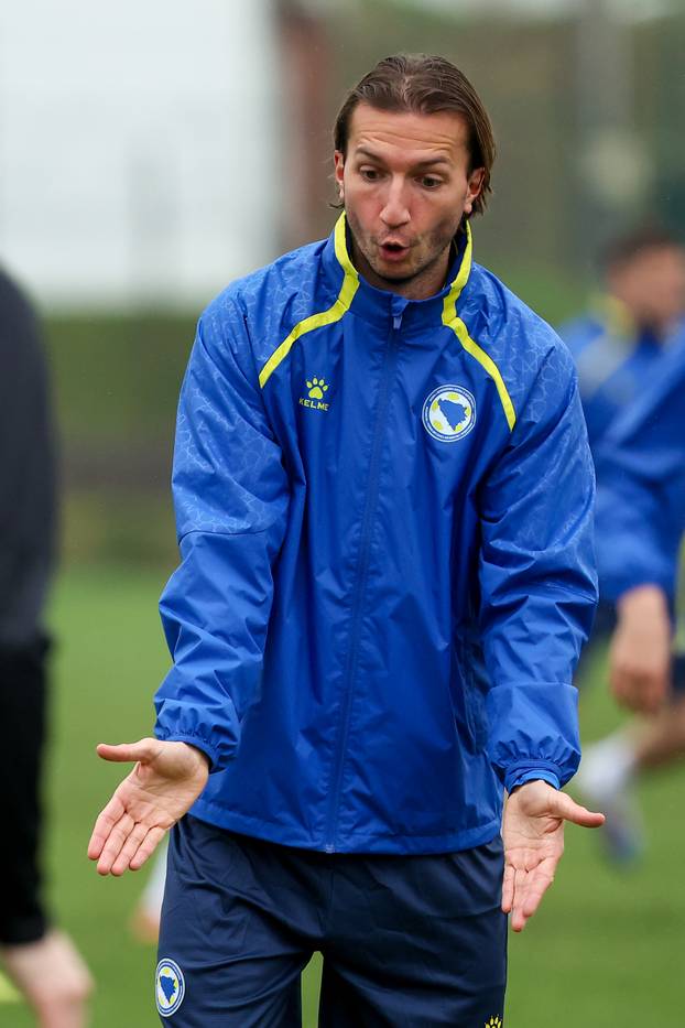 Sarajevo: Trening nogometne reprezentacija BiH uoči finalne utakmice doigravanja za Svjetsko prvenstvo