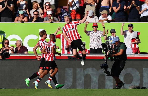 Premier League - Brentford v Manchester United