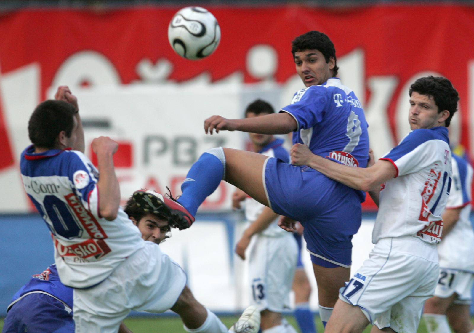 ARHIVA - Zagreb: Dinamo naslov prvaka Hrvatske 2006. proslavio pobjedom nad Hajdukom 1:0