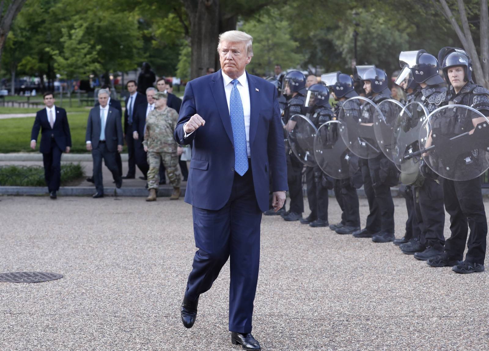 Trump prijeti: Poslat ću vojsku da uguši nerede u cijeloj zemlji!
