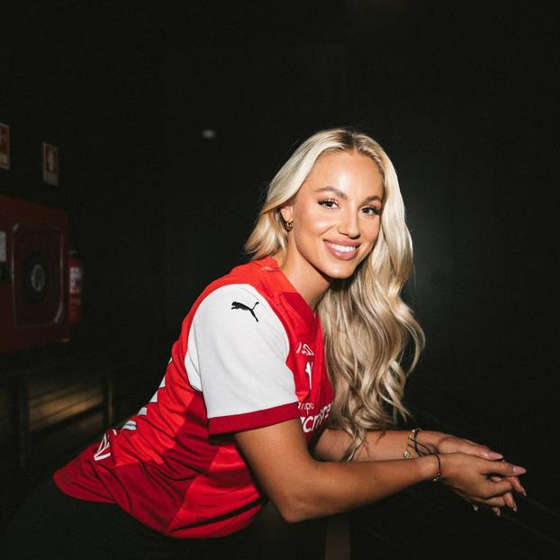 FOTO New York, here we come: Prelijepe sestre Marković zajedno potpisale za isti klub!