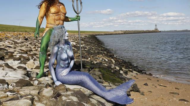 Aquaman and Mermaid / Aquaman and Mermaid