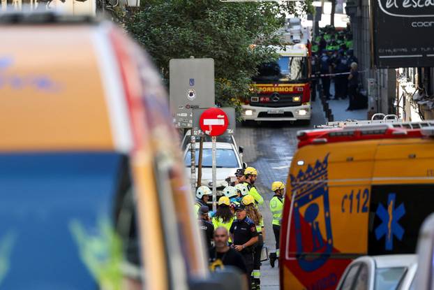 Building collapse in central Madrid