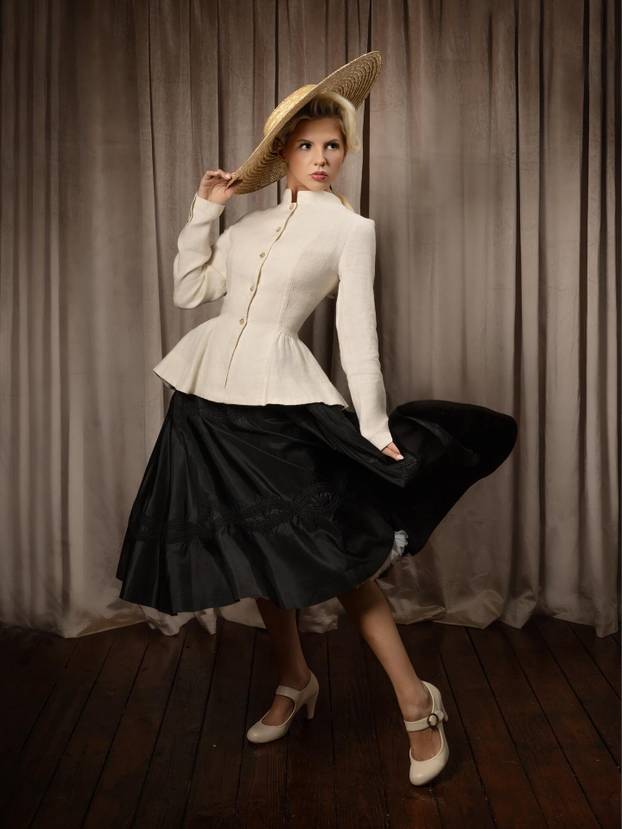 FOTO Mlada ljepotica obožava vintage stil - u retro krpicama donosi seksepil iz 1950-ih