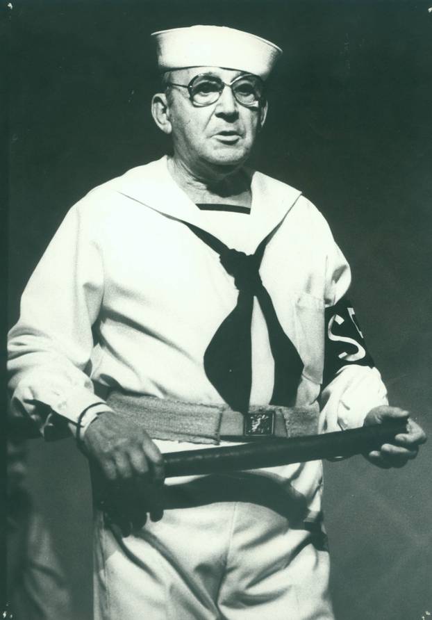 FOTO 'Mala Floramye' slavi 99. rođendan! Pogledajte kako se postava mijenjala kroz godine