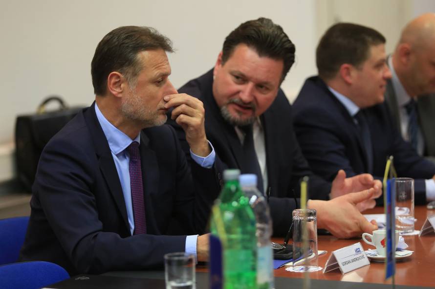 'Ne razmišljamo o prekidu,  s SDSS-om dobro surađujemo'