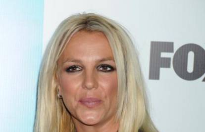 Transvestit je glumio u showu: Bijesna Britney je napustila set