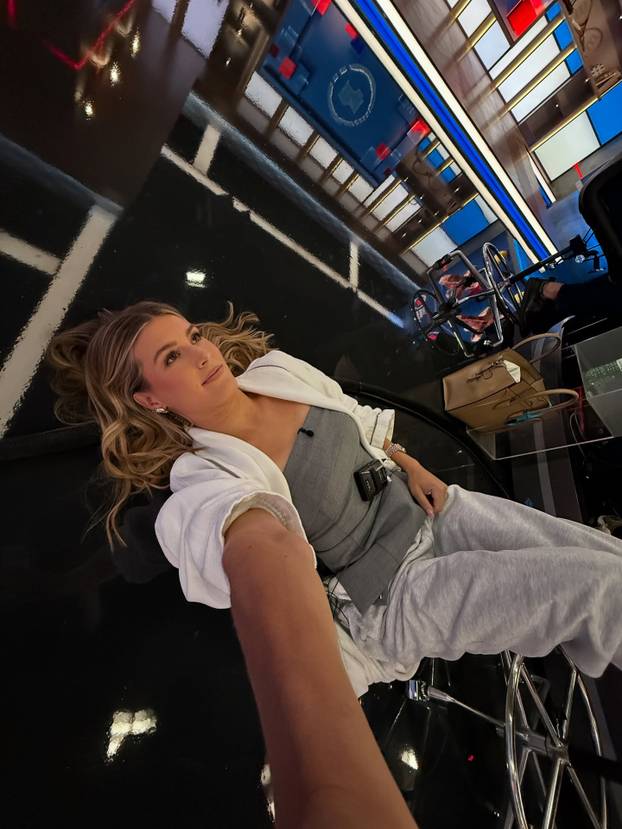 FOTO S 31 godinom oprostila se od tenisa, a zbog obrijane glave izgubila je vrijedno sponzorstvo