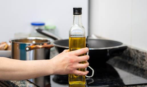 Stvari koje nikada ne biste trebali držati u blizini štednjaka