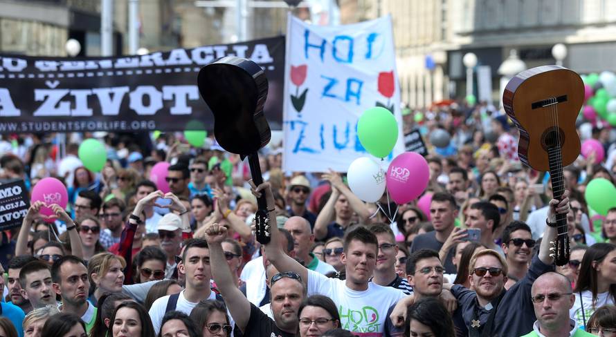 Na 'Hodu za život' 10 tisuća ljudi: Moramo zaštiti majke