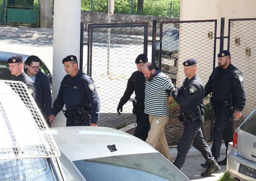Šibenik: Privođenje Kristijana Aleksića, osumnjičenog za ubojstvo 19-godišnjaka