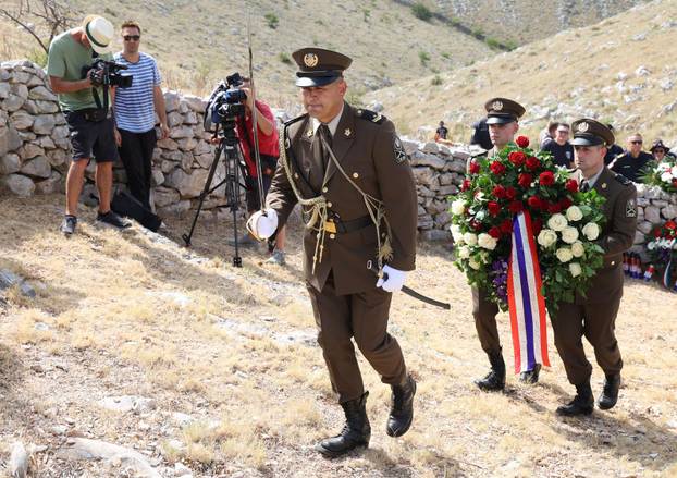 Šibenik:Na Kornatima obilježena 19. godišnjica tragedije u kojoj je poginulo 12 vatrogasaca