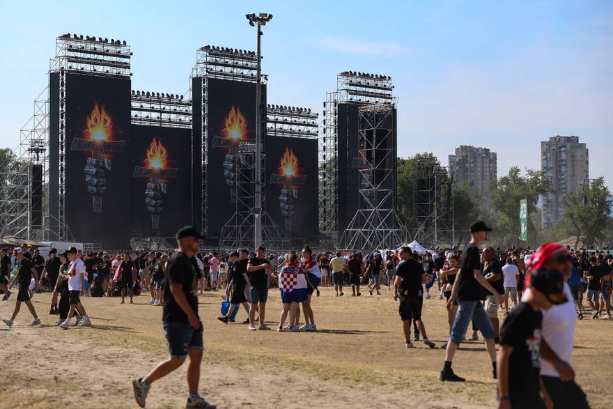 Zagreb: Ulice pune Thompsonovih fanova, čeka se spektakularni koncert