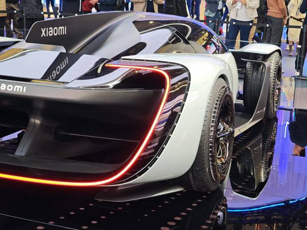 FOTO Ovo je Xiaomi Vision GT: Brutalnu superjurilicu moći ćete voziti i vi, u Gran Turismu