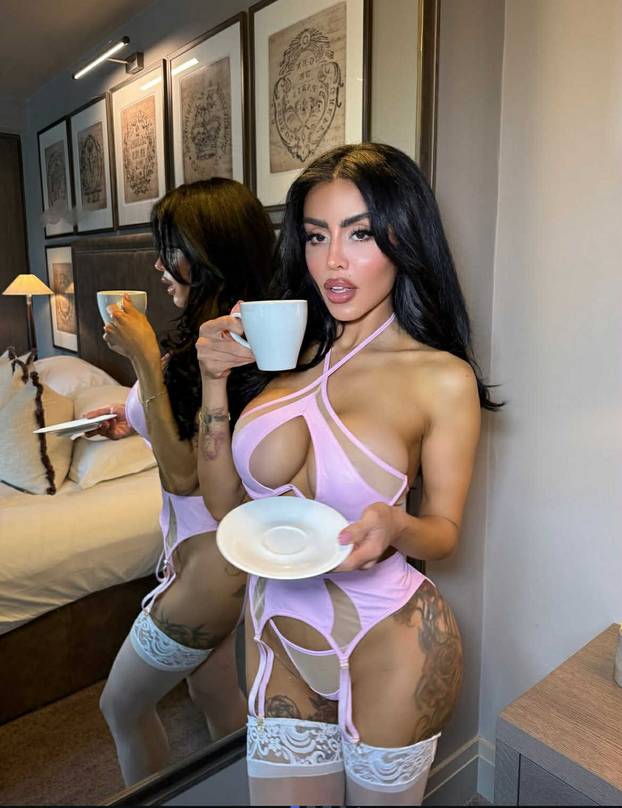 FOTO Pomiče granice onoga što se može pokazati u javnosti: 'Slatka sam kao pravi bombon'