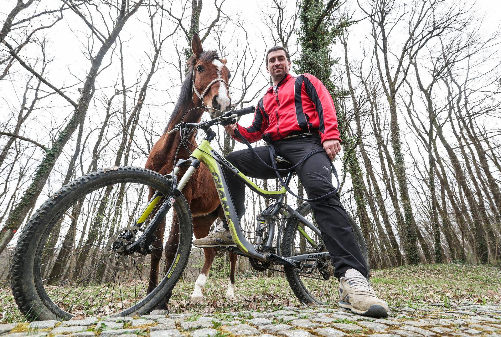 'Moj konj Kasper i ja jurimo šumama čak do 60 km na sat'