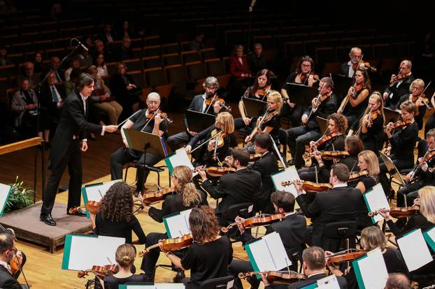 Zagreb: Nastup Zagreba?ke filharmonije u KD Vatroslava Lisinskog 