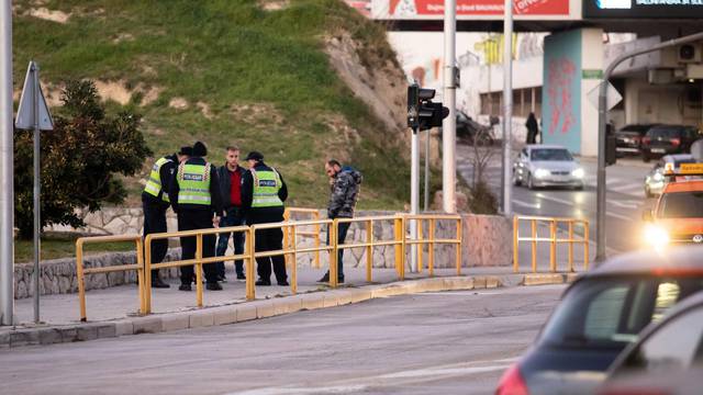 Teška nesreća u Splitu: Autom udario dvoje pješaka na zebri