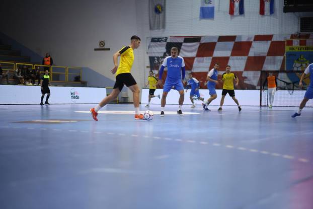 Ljubuški: Zoran Mamić zaigrao na humanitarnom malonogometnom turniru 4 kafića